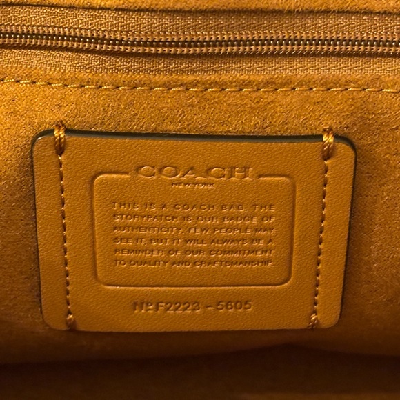 Coach Georgie Shoulder Bag In Colorblock Signature Canvas With Rivets - Picture 11 of 16